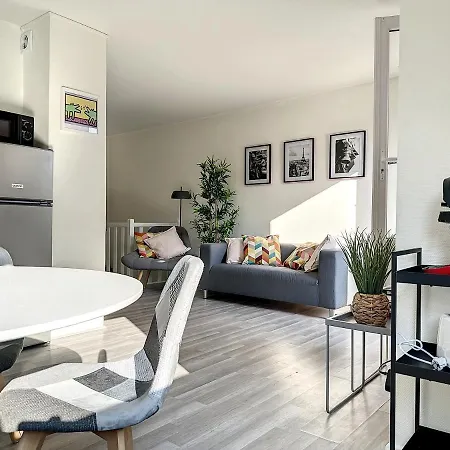 Avec Terrasse Parking شقة *